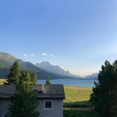 Chesa Myrta - Attic With Beautiful View